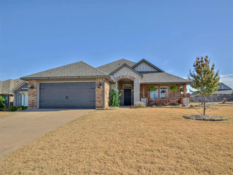 18600 Summer Grove Avenue, Edmond, OK 73012 - #2