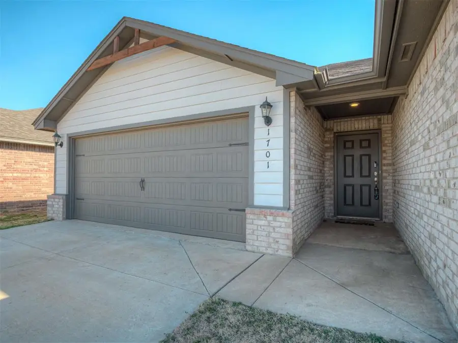 1701 Maroon Drive, El Reno, OK 73036 - #2
