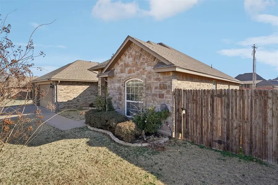 3608 Morgan Creek Road, Yukon, OK 73099 - #3