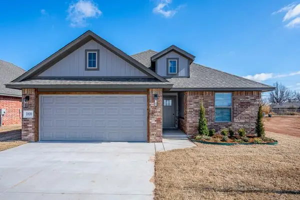 1920 Meadow Brook Road, Yukon, OK 73099