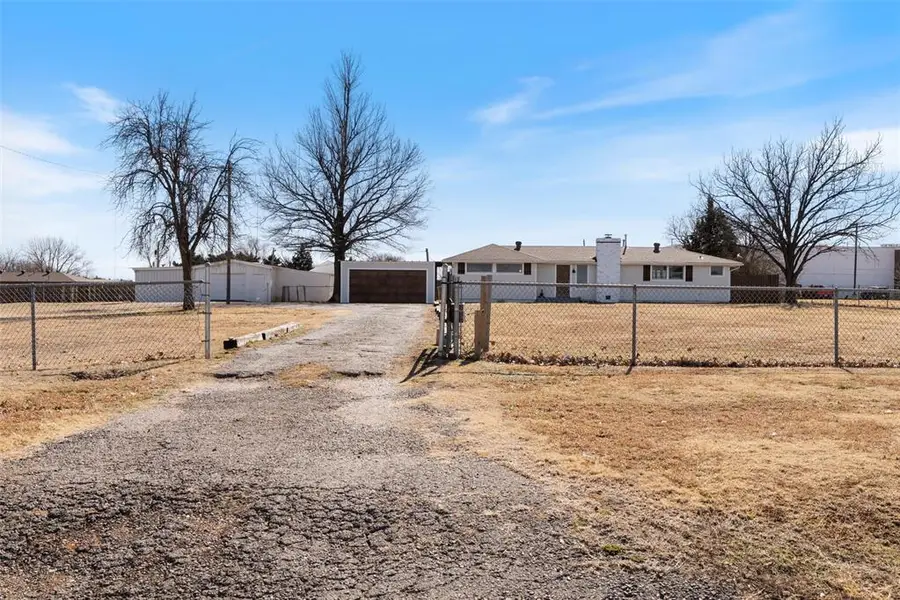 1020 NE 122nd Street, Oklahoma City, OK 73131 - #3