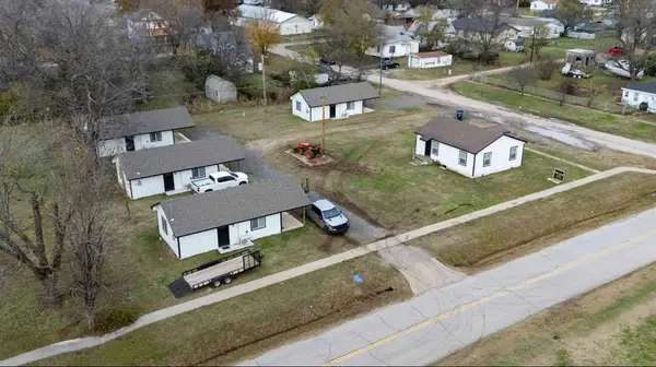 402 N 6th Avenue, Stroud, OK 74079