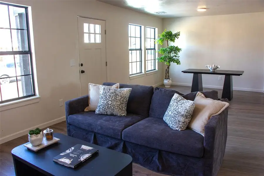 204 W Ercoupe Drive, Oklahoma City, OK 73110 - #3