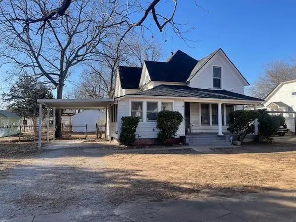 127 S Randlett Street, Hobart, OK 73651