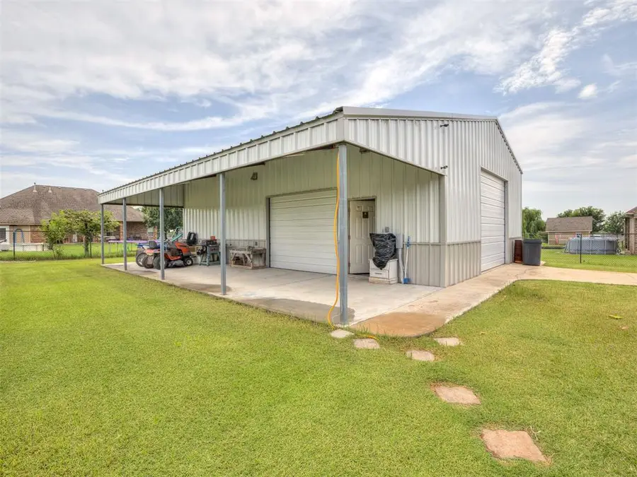 4624 Crestmere Lane, Edmond, OK 73025 - #2