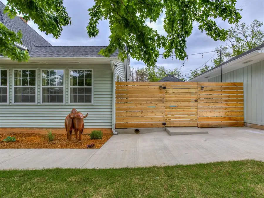 802 N Ash Street, Guthrie, OK 73044 - Image #2