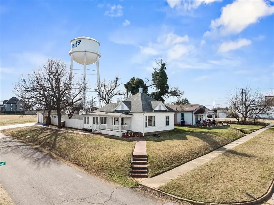 1123 E Oklahoma Avenue, Guthrie, OK 73044 - #3