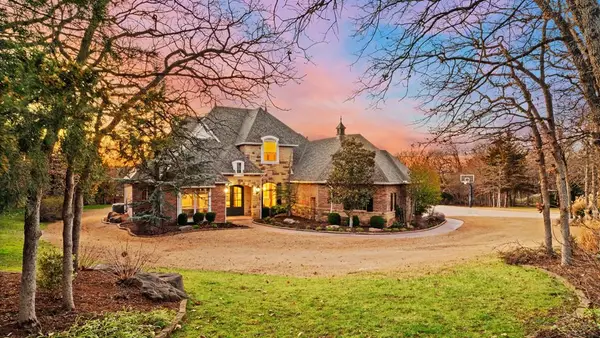 1503 Redbud Hollow, Edmond, OK 73034