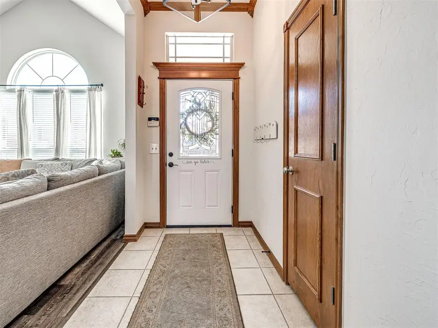 11401 Queensland Court, Midwest City, OK 73130 - #3