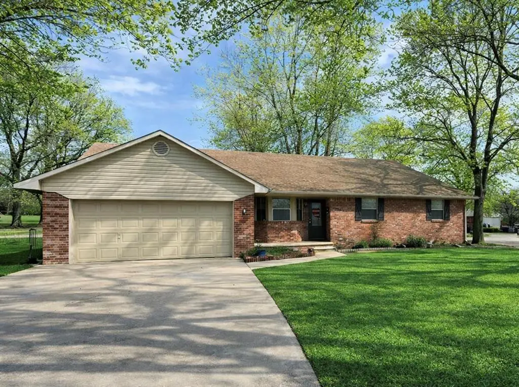 8 Clark Circle, Shawnee, OK 74804 - #1