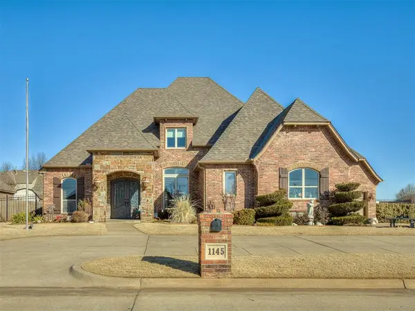 1145 Canteberry Drive, Yukon, OK 73099