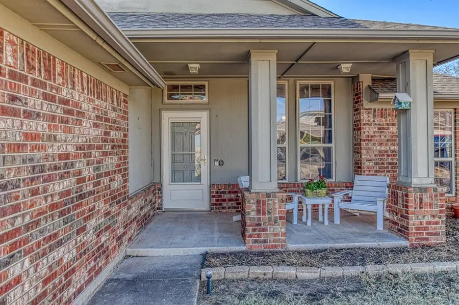 2200 SE 8th Street, Moore, OK 73160 - #2