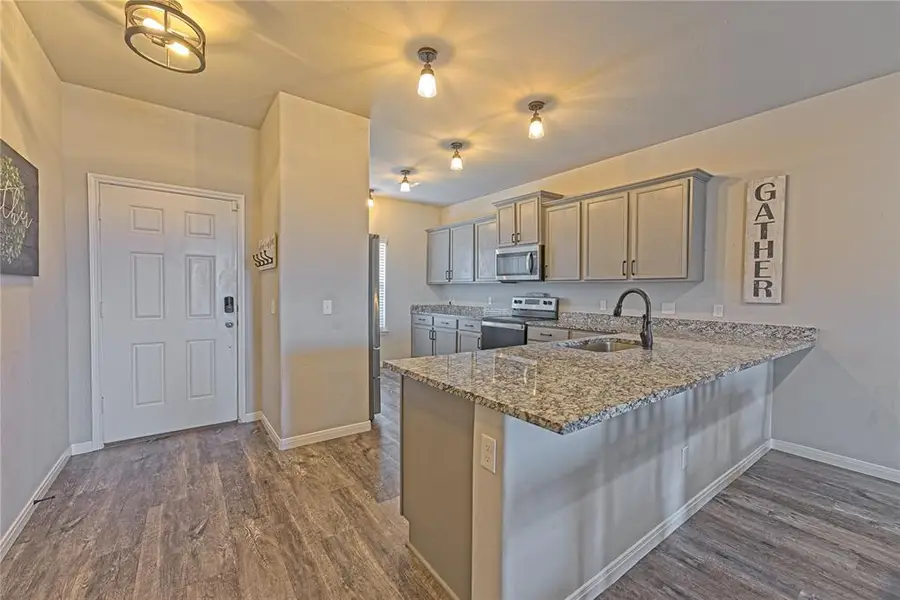 616 St James Place, Newcastle, OK 73065 - #3