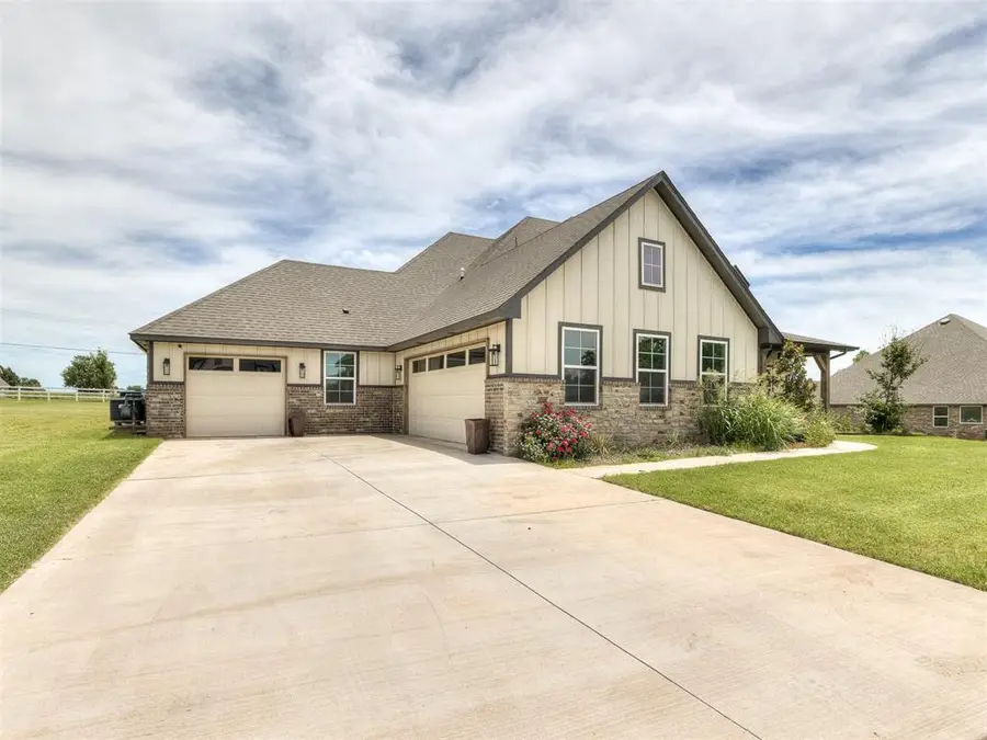 14542 Fox Lair Lane, Edmond, OK 73025 - #2