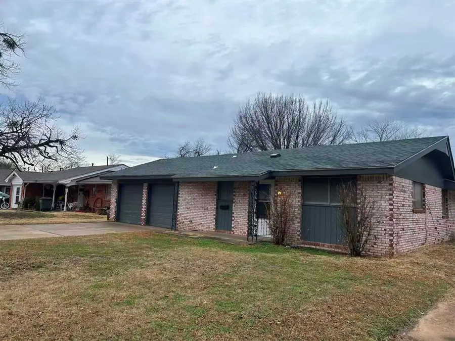 4833 EW Elmview Drive, Del City, OK 73115 - #3