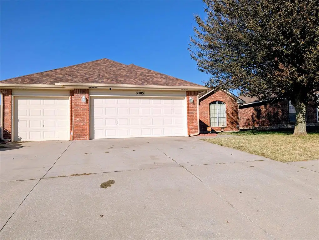 2705 SE 92nd Circle, Moore, OK 73160 - #1