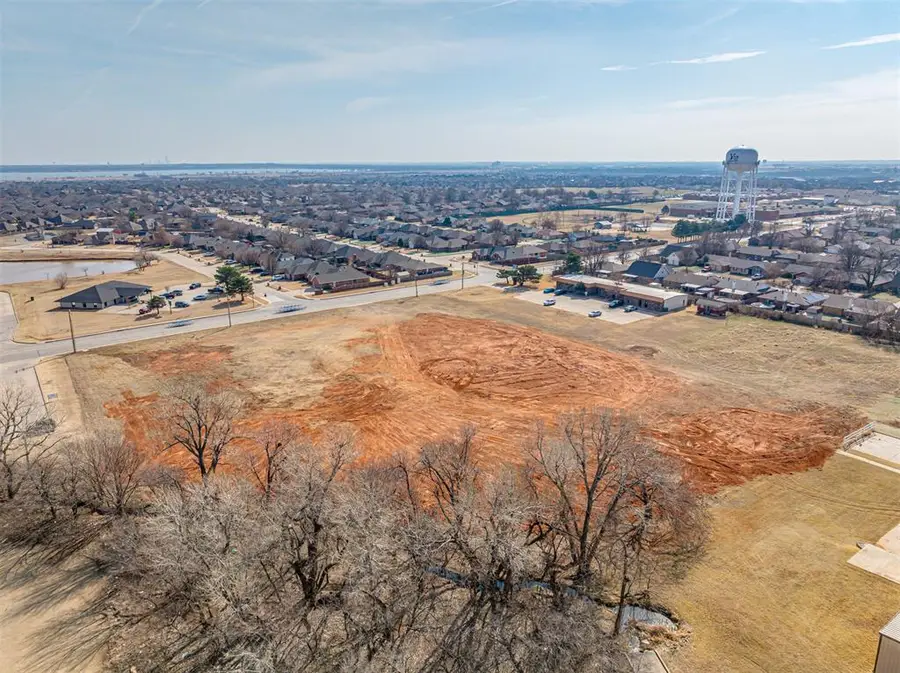 301 S Yukon Parkway, Yukon, OK 73099 - #2
