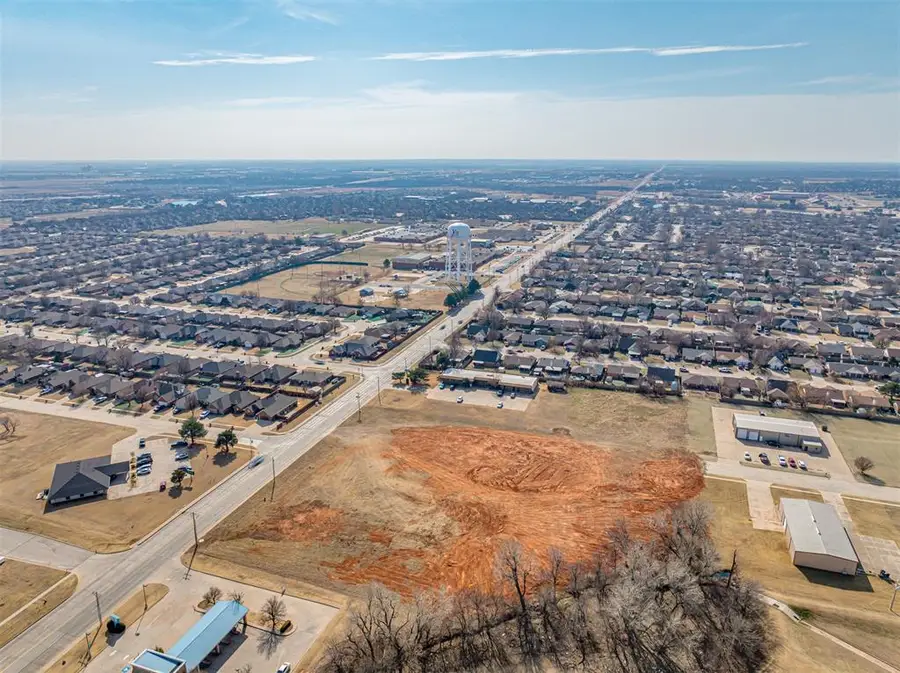 301 S Yukon Parkway, Yukon, OK 73099 - #3