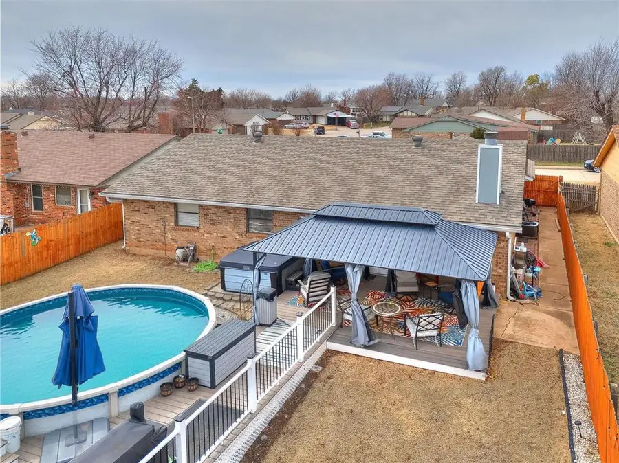 815 Dorchester Drive, Yukon, OK 73099 - #2