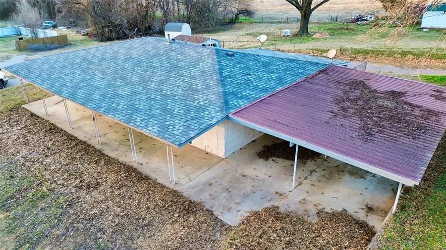 401 E Center, Lexington, OK 73051 - #3