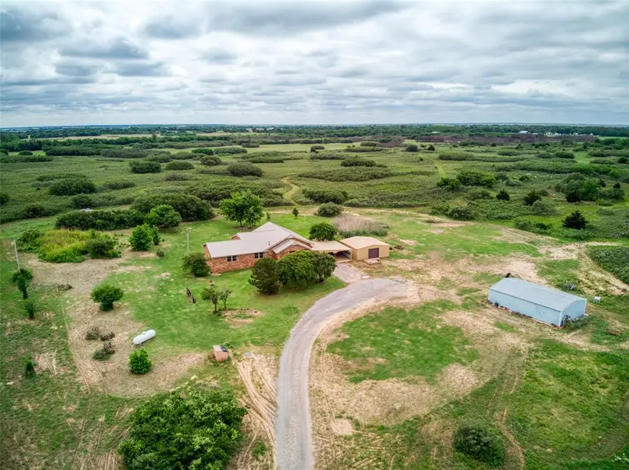 17458 E 1230 Road, Erick, OK 73645 - #2