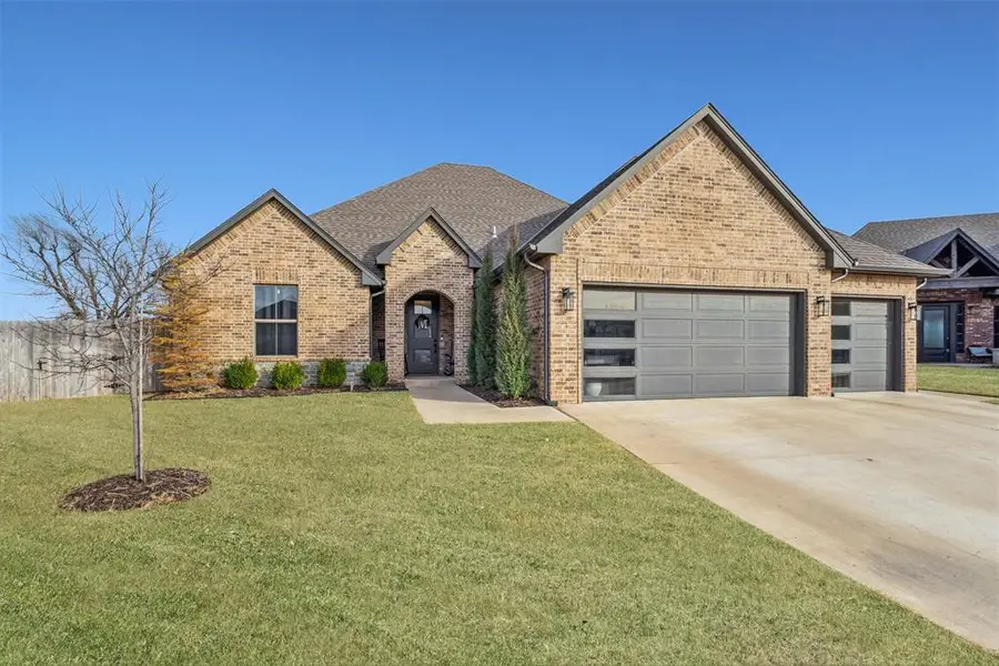 5812 Ledgestone Drive, Mustang, OK 73064 - #2
