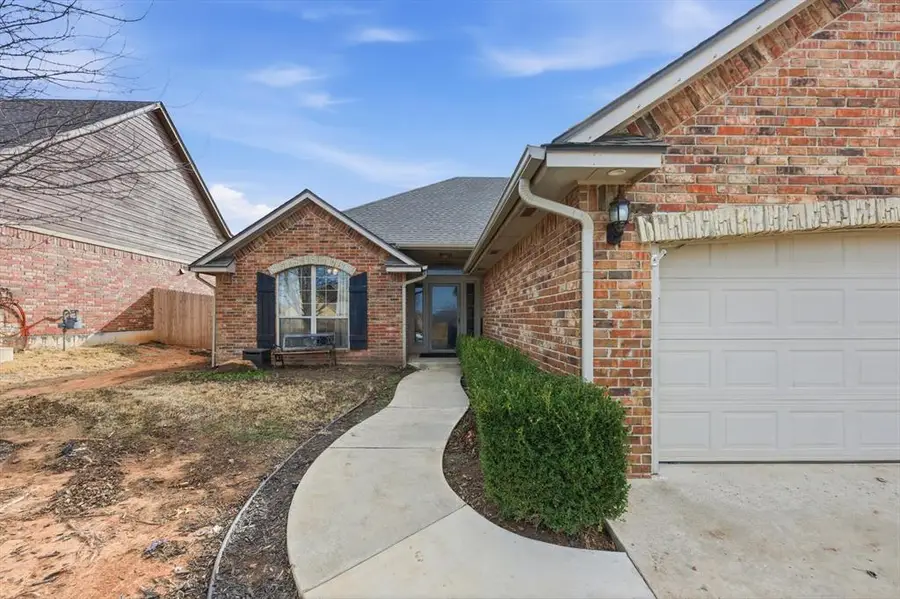 2636 SE 5th Street, Moore, OK 73160 - #3