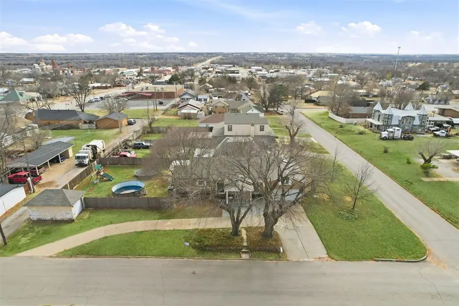 514 N 5th Street, Sayre, OK 73662 - #3