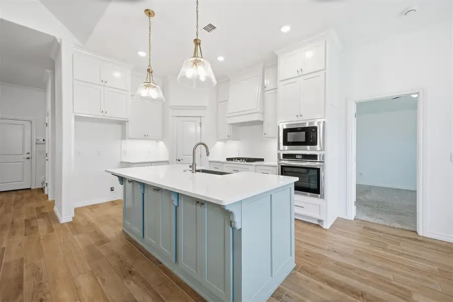 5509 Santa Lucia Drive, Mustang, OK 73064 - #3