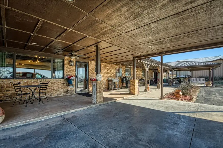 21303 E 990 Road, Foss, OK 73647 - #2