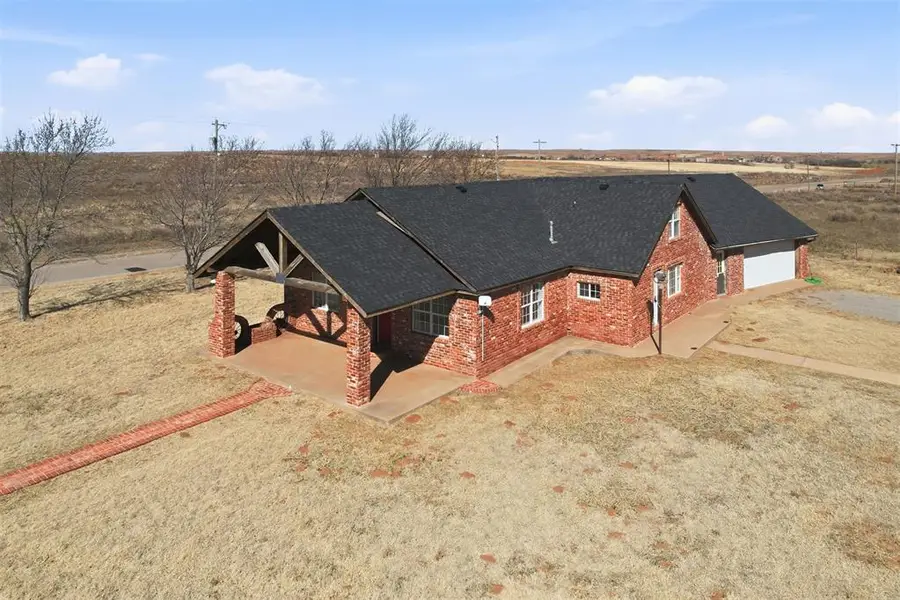 9448 N 2020 Road, Hammon, OK 73650 - #2