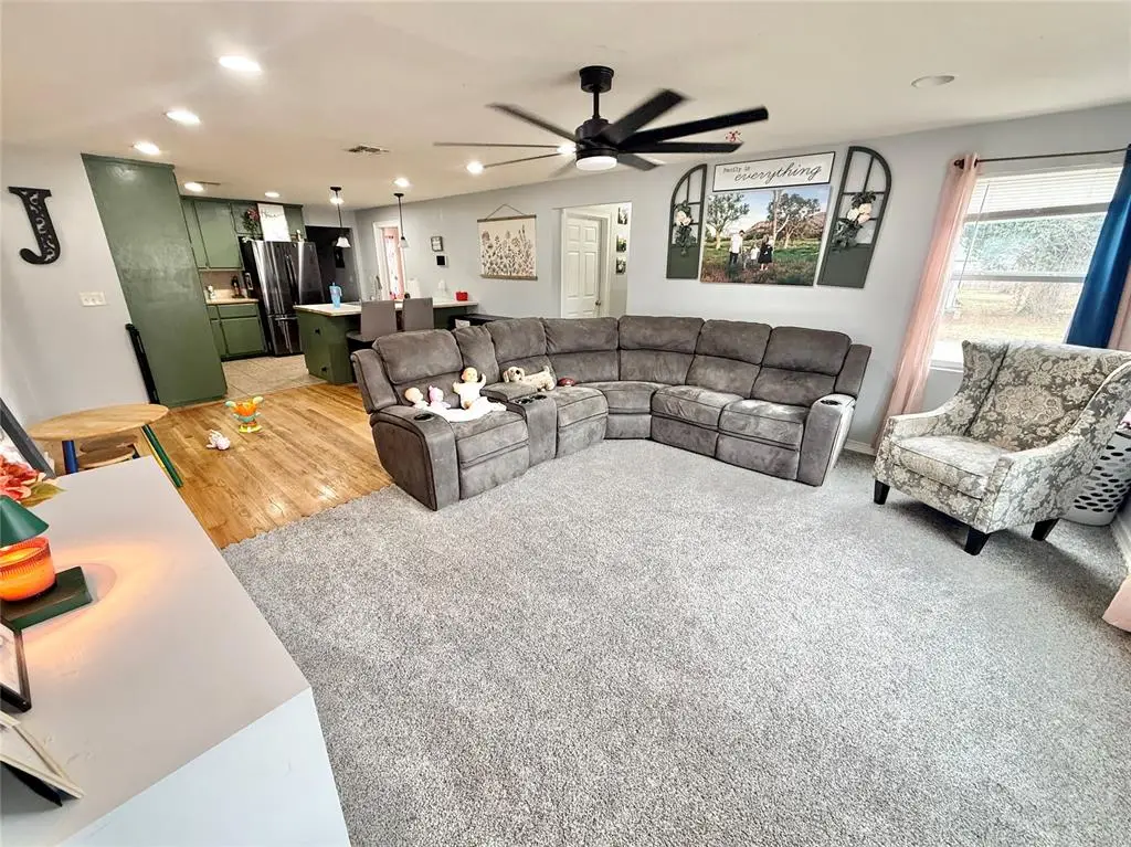 401 E Davis Street, Tipton, OK 73570 - #1