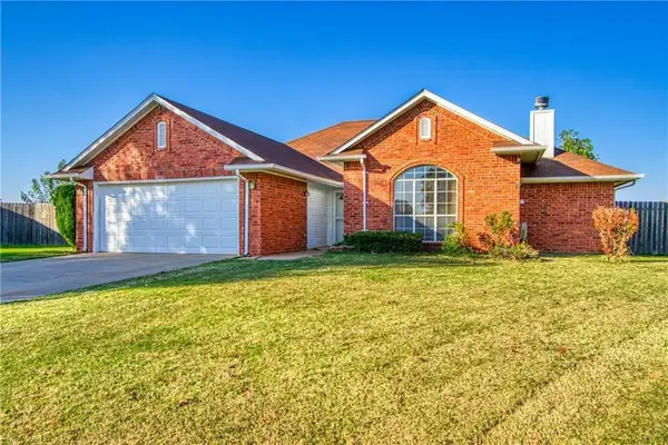 2936 Laurel Circle, Altus, OK 73521