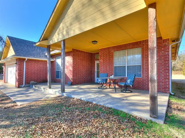 11521 Canyon Oaks Drive #14, McLoud, OK 74851