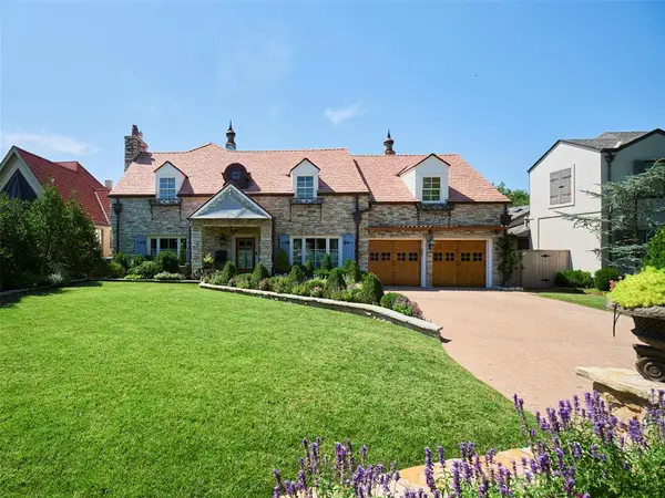 1102 Huntington Avenue, Nichols Hills, OK 73116