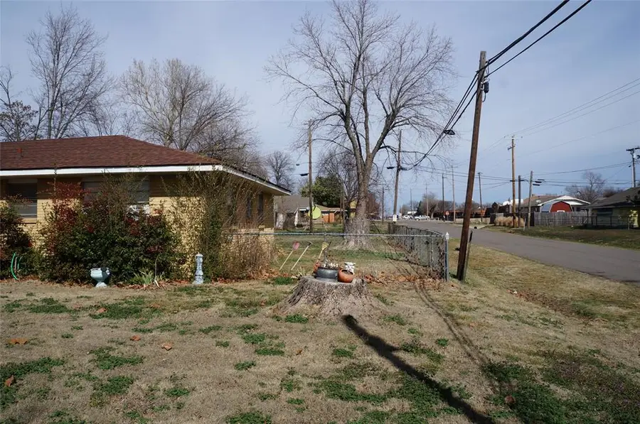 301 W Meek Street, Wayne, OK 73095 - #2