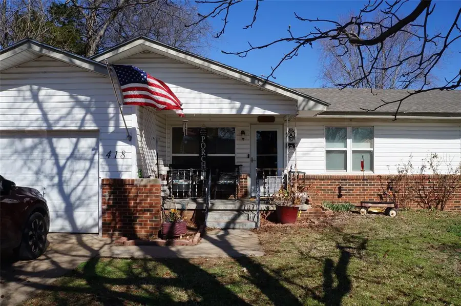 418 N Garrett Avenue, Lindsay, OK 73052 - #2