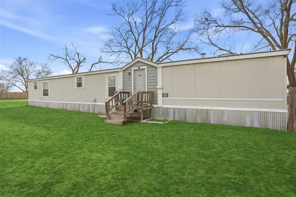 919 S Maple Avenue, Erick, OK 73645