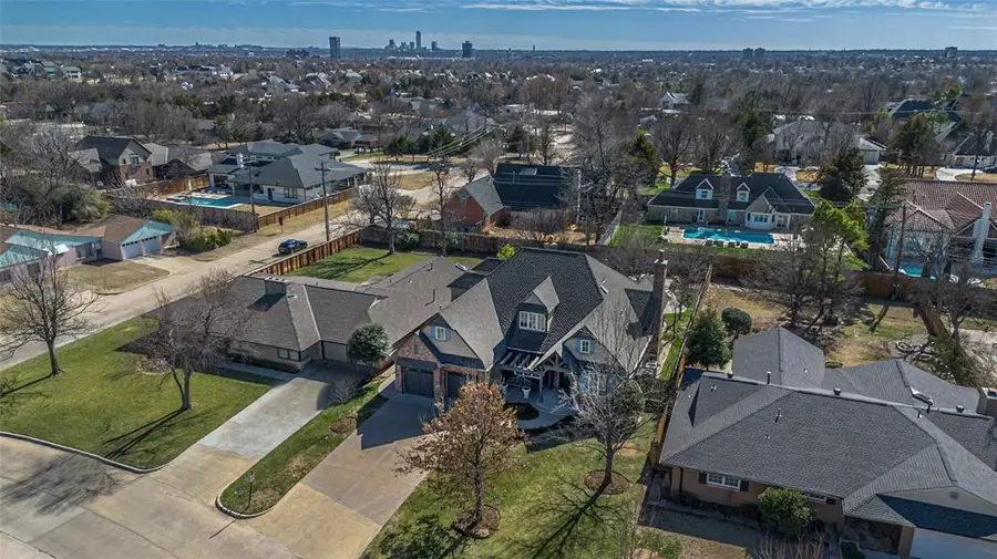 1902 Elmhurst Avenue, Nichols Hills, OK 73120 - #2
