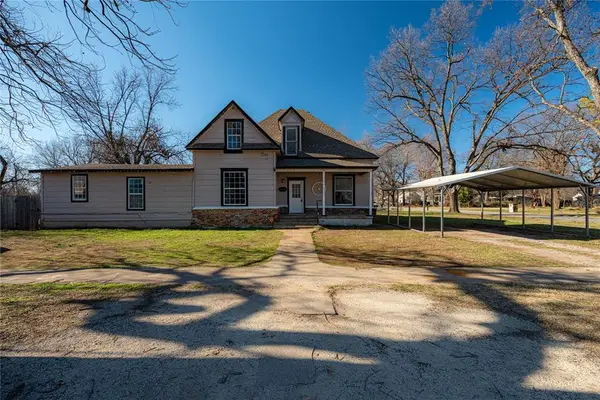 319 E Bradley Avenue, Pauls Valley, OK 73075