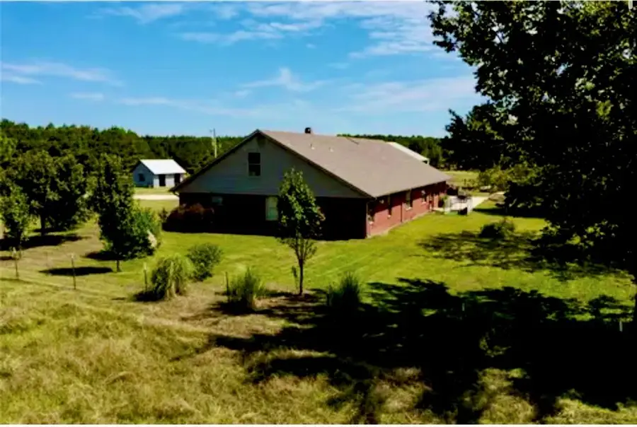 868 N Living Land Road, Idabel, OK 74745 - #2