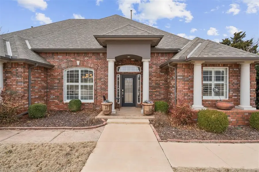 1001 N Bittercreek Terrace, Mustang, OK 73064 - #2