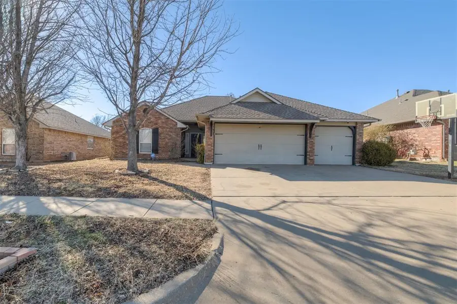 805 Dana Drive, Yukon, OK 73099 - #2