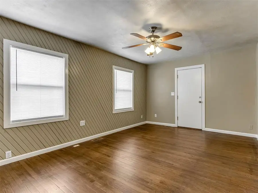 508 W Lockheed Drive, Midwest City, OK 73110 - #2