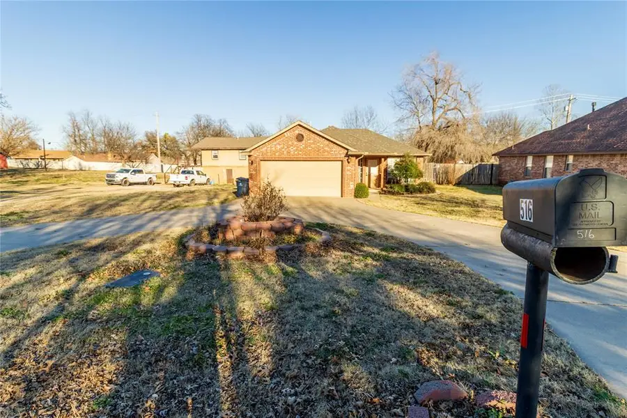 516 N Van Buren Avenue, Blanchard, OK 73010 - #3