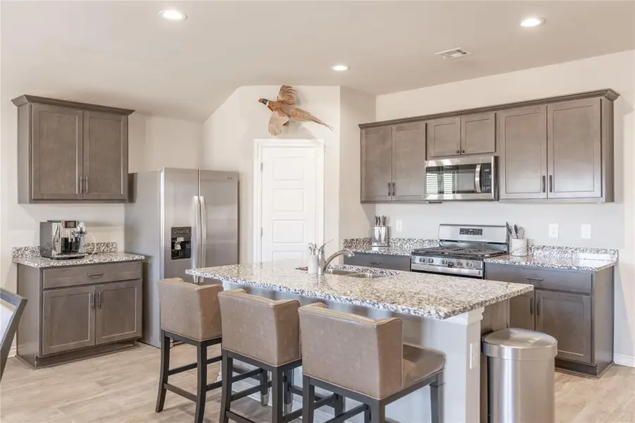 11613 SW 40th Street, Mustang, OK 73064 - #2