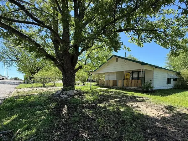 314 W 12th Street, Wewoka, OK 74884