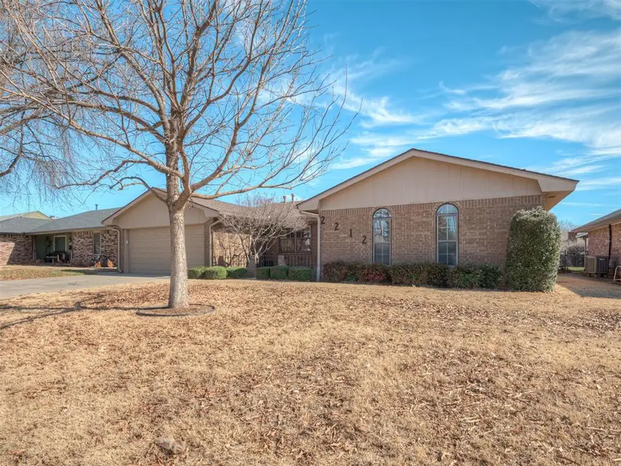 2212 Fox Avenue, Moore, OK 73160 - #3