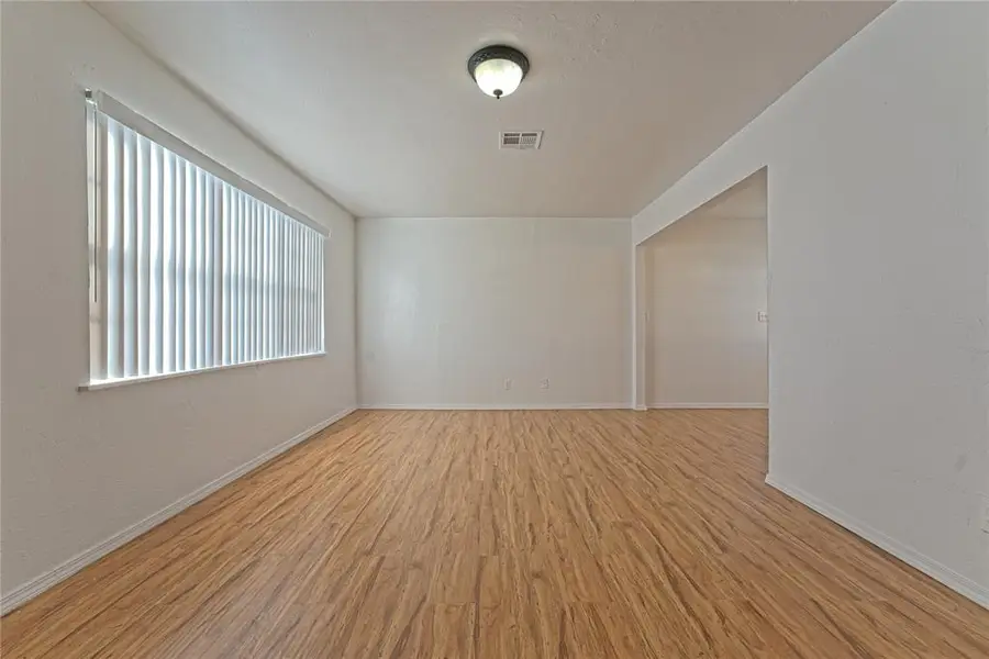 311 N Cimarron Road, Tuttle, OK 73089 - #2