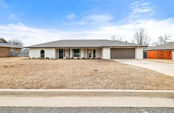 2209 Sunset Drive, Duncan, OK 73533